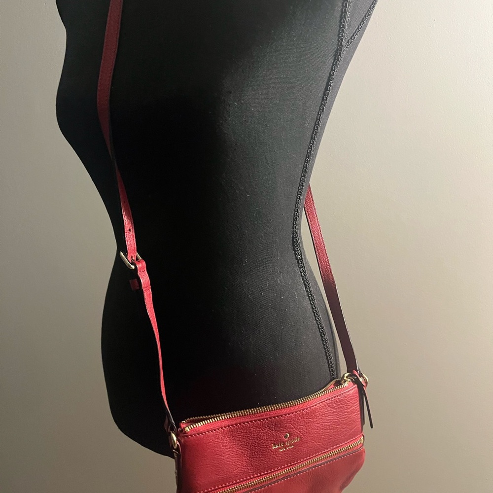 Kate Spade Vibrant Red Crossbody Bag - Picture 2 of 3
